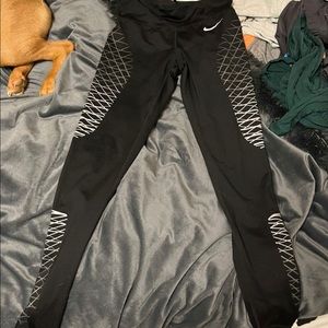 Nike dri fit leggings